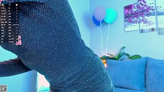LinnBeer from StripChat