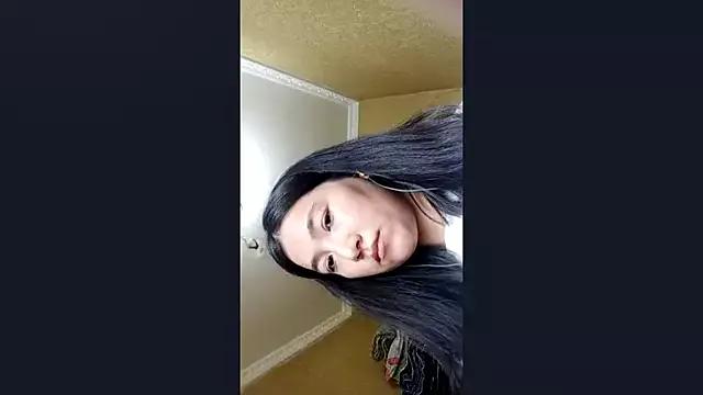 LinneaHyles webcams show profile image 