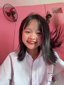 Linyi811 webcams show profile image 