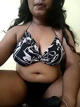 Lipstickss from StripChat is Freechat