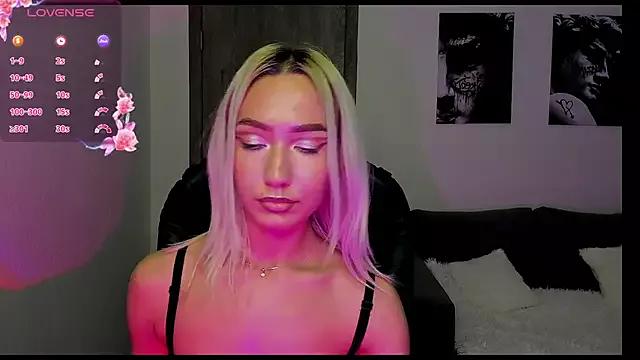 Dirty chat webcam: explore liveshows with versed models, from laying bare to fetishes, in a variety of sexy free adult webcams.
