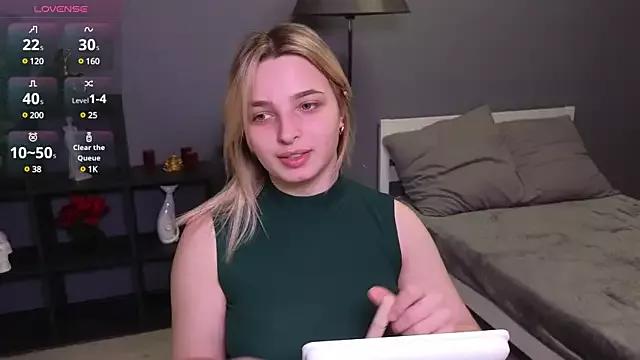 LisaBenner from StripChat is Freechat