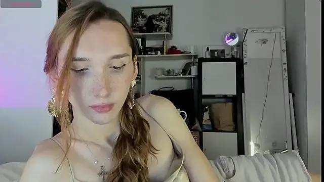 LisaIcon from StripChat is Freechat
