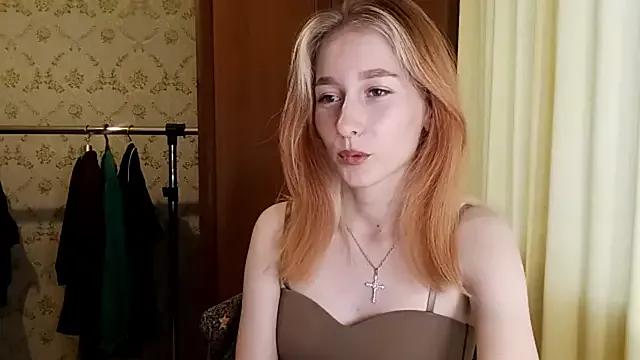 LisaKacitaa from StripChat is Freechat