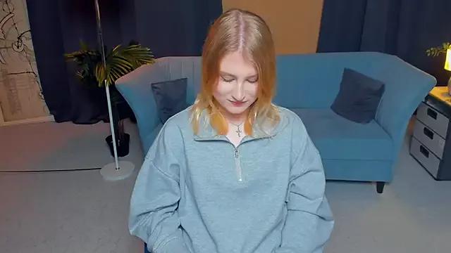 LisaRais from StripChat is Freechat