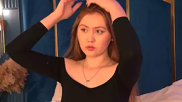 LisaRey from StripChat is Freechat