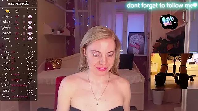 LiSinDoll from StripChat