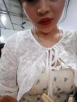 Lissa_xinh09 from StripChat
