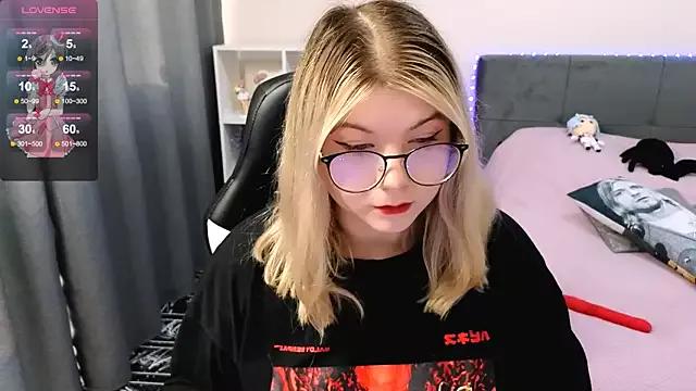 LissaLisss from StripChat is Freechat