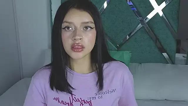 lissastone from StripChat is Freechat