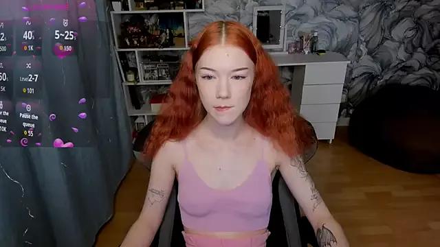 litl_Mia from StripChat