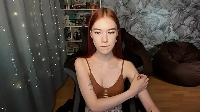 litl_Mia from StripChat