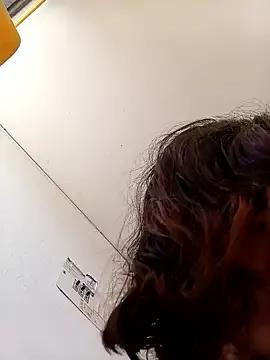 litteninasky from StripChat is Freechat