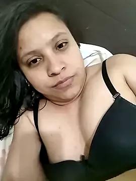 Little-rouse from StripChat is Freechat