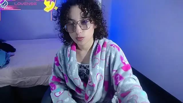 little__amy_ from StripChat