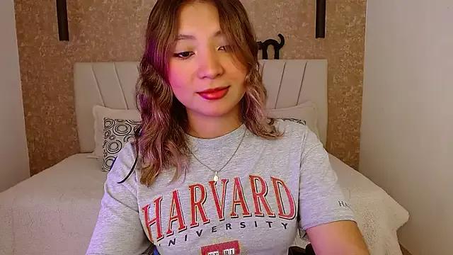 little_annee from StripChat
