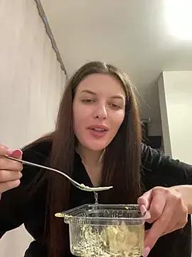 little_belucci from StripChat
