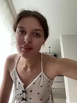 little_belucci from StripChat