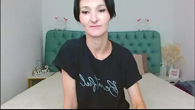 Little_chloee from StripChat is Freechat