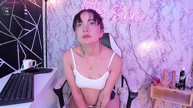 LITTLE_SINN from StripChat
