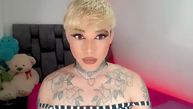 little_star_porn from StripChat