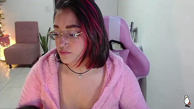 littleangel1_m from StripChat