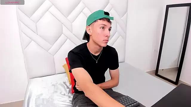 LittleDanny_ from StripChat