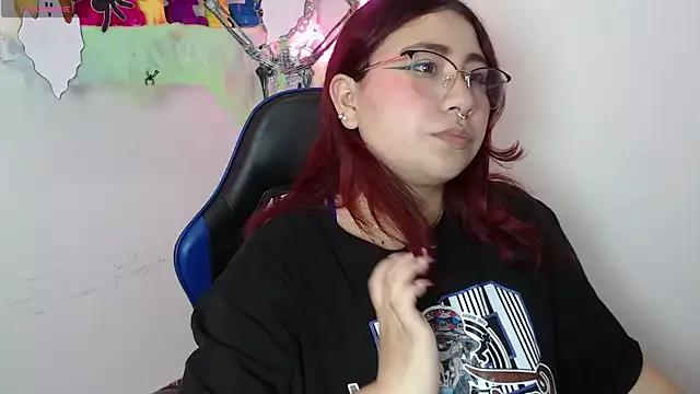 littlee_red from StripChat