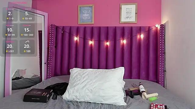 littleebonny from StripChat