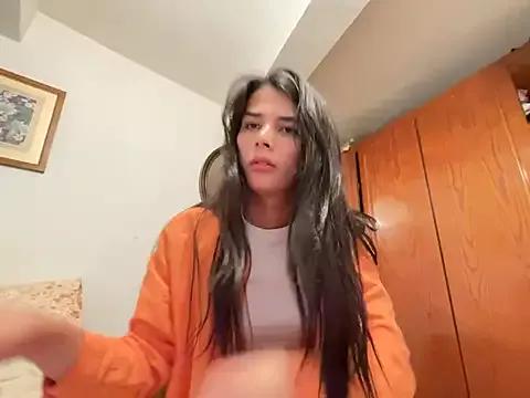 LittleePrincess from StripChat