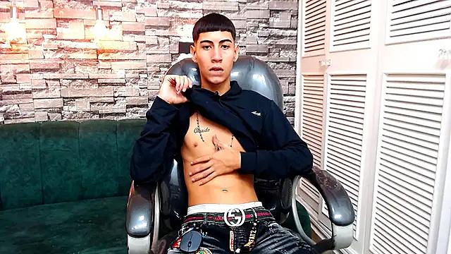 LittleFiree from StripChat