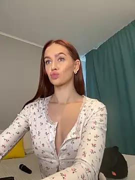 LittleFox___ from StripChat is Freechat