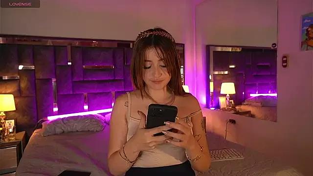 Littlejenn777_ from StripChat is Freechat