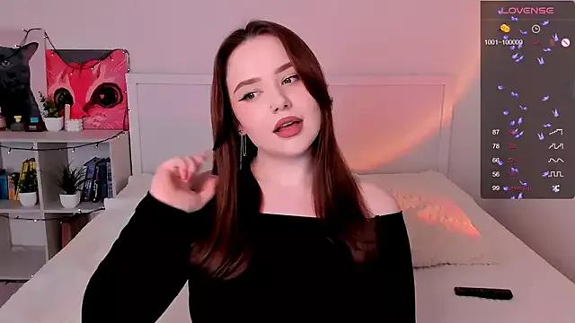 LittleKiitten from StripChat
