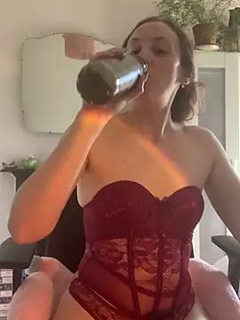 Littlelolo60 from StripChat