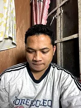 littleredbunny27 from StripChat