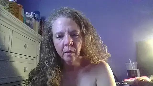 LittleRedRover from StripChat is Freechat