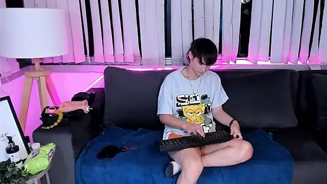 LittleRyan_ from StripChat