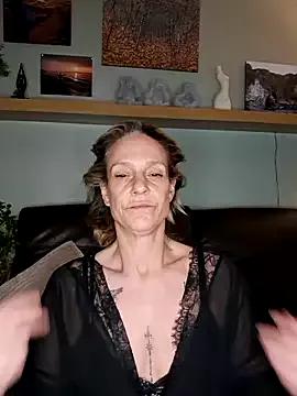 LittleSexyT from StripChat is Freechat