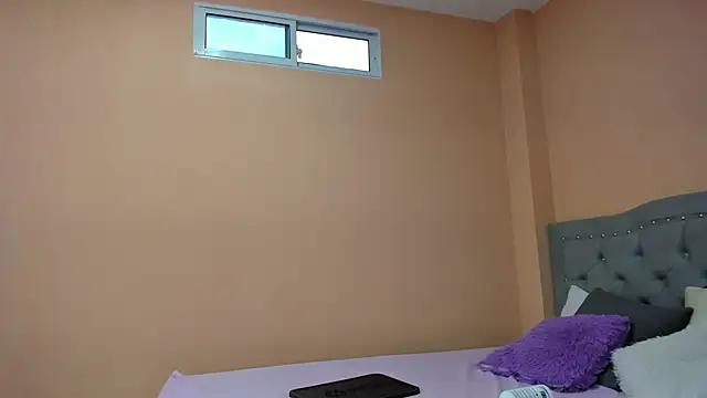 littletammy4u_ from StripChat