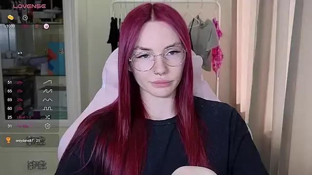 littlevildevil from StripChat