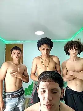 LittleWhiteBoys from StripChat