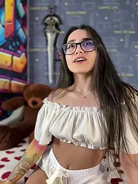 LittleX_Angel from StripChat