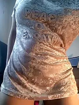 Liulee2 from StripChat