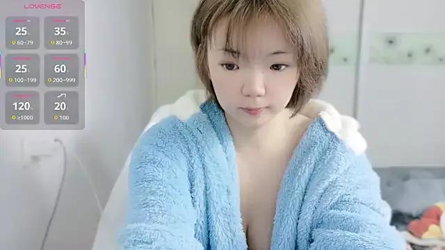 Liuliushenghuo2025 from StripChat