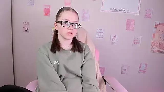 LizbethGirling from StripChat is Freechat