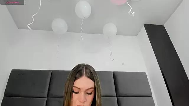 Lizz_Luna from StripChat