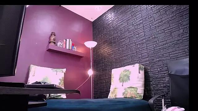 Lizzie_Collin from StripChat