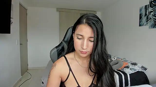 lizzyluk_ch from StripChat