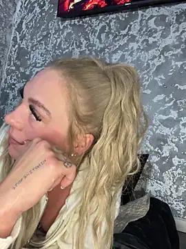 LizzyLush_ from StripChat